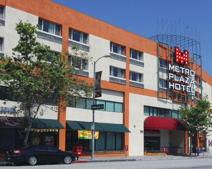 Metro Plaza Hotel