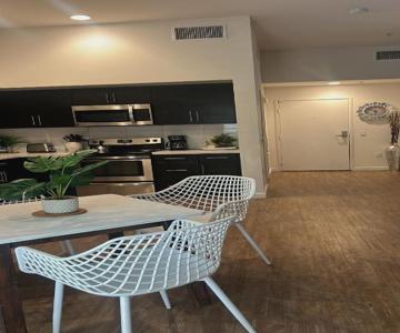 Exceptional Loft FREE Parking and WIFI