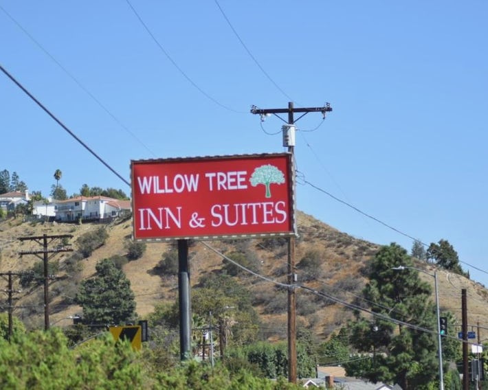 Willow Tree Inn & Suites