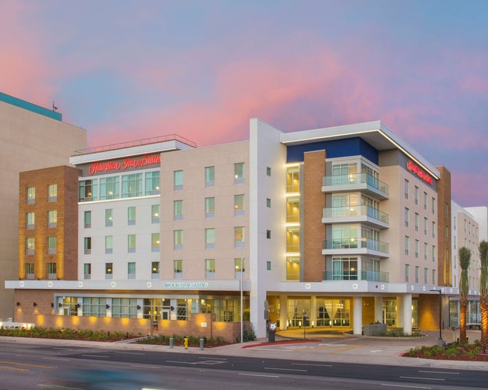 Hampton Inn & Suites LAX El Segundo