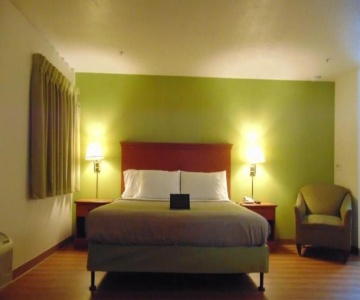 Travel Inn & Suites