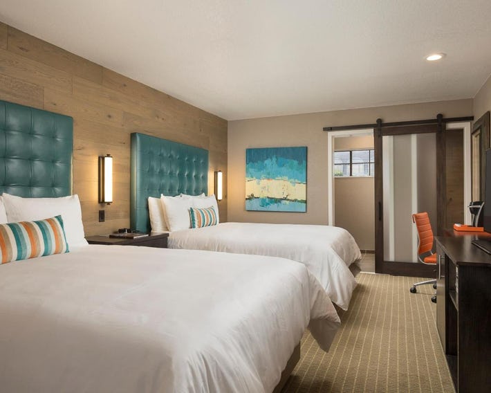 Wave Street Inn