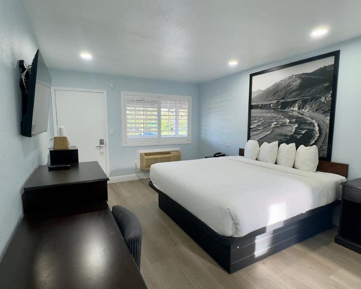 Pelican Inn Monterey