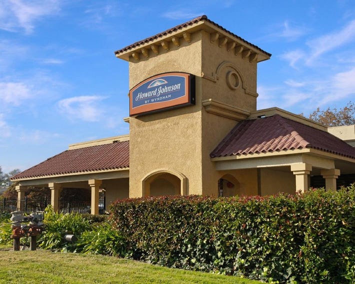 Howard Johnson by Wyndham Sacramento Downtown