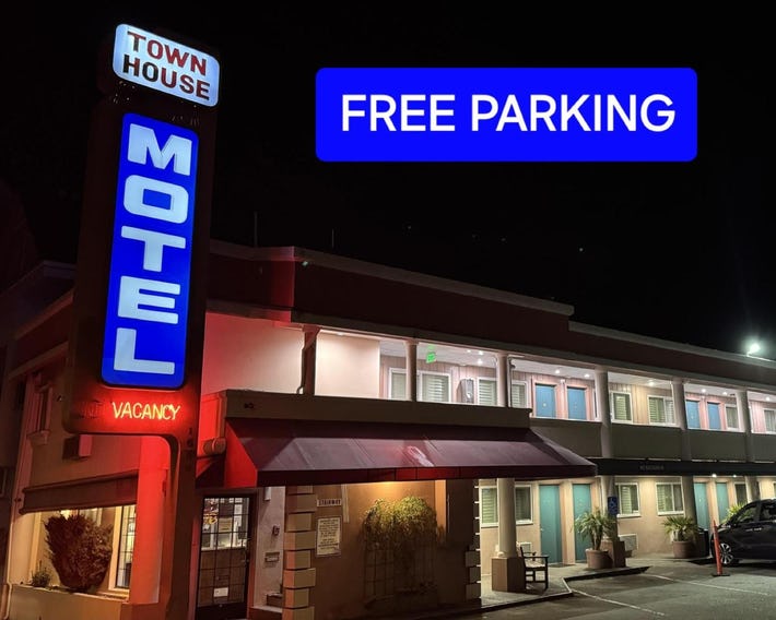 Town House Motel