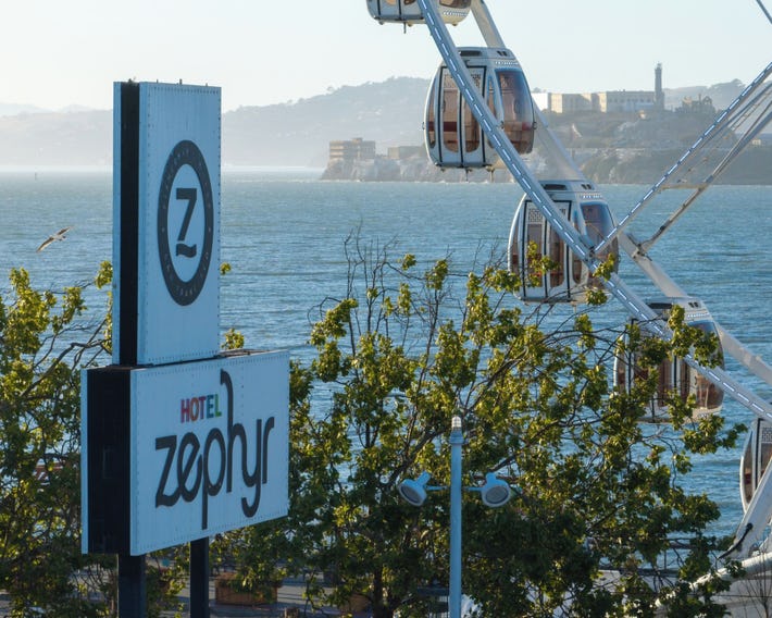 Hotel Zephyr