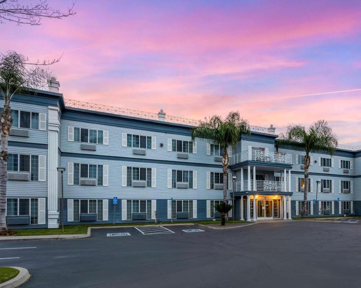 Best Western Colonial Inn