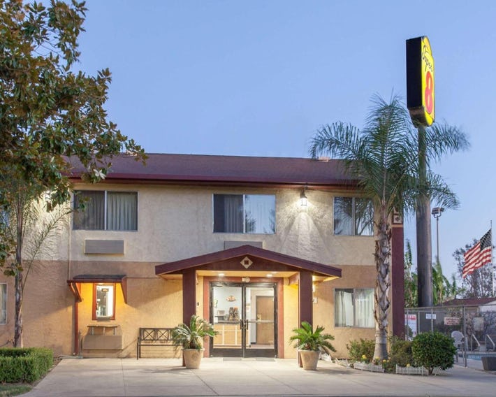 Super 8 by Wyndham Selma/Fresno Area