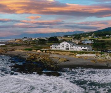 Black Sands Inn