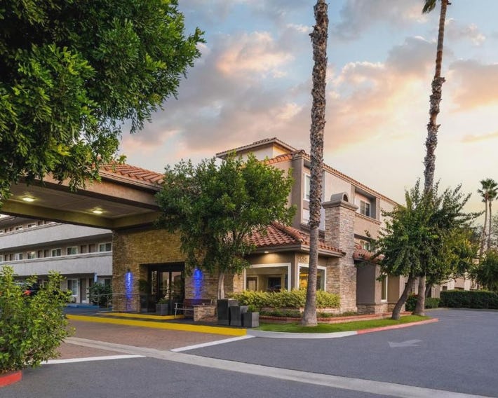 Holiday Inn Express Simi Valley by IHG