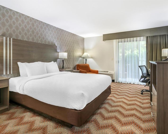 Best Western Plus Sonora Oaks Hotel and Conference Center