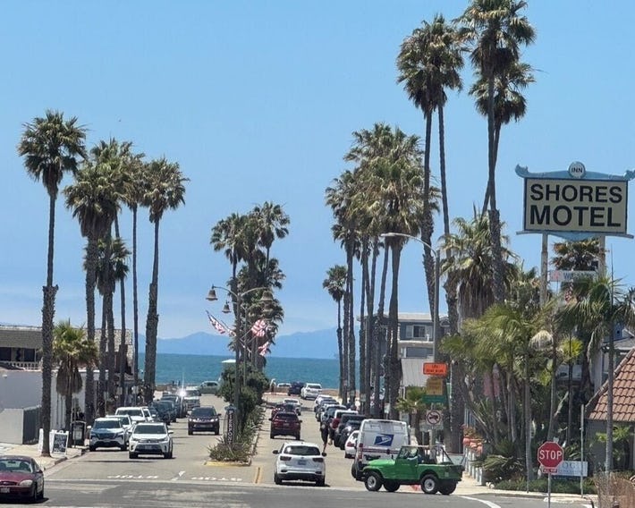 Shores Inn and Beach Houses