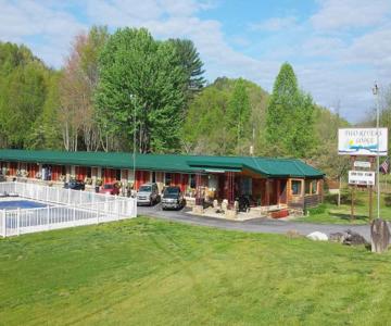 Two Rivers Lodge And Cabin Rentals