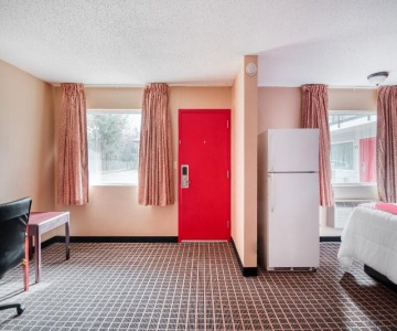 Hotel Fayetteville S Eastern Blvd by OYO Rooms