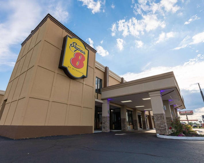 Super 8 by Wyndham Goldsboro