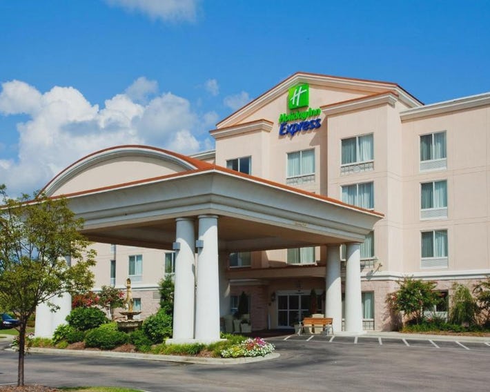 Holiday Inn Express Hotel & Suites - Concord by IHG
