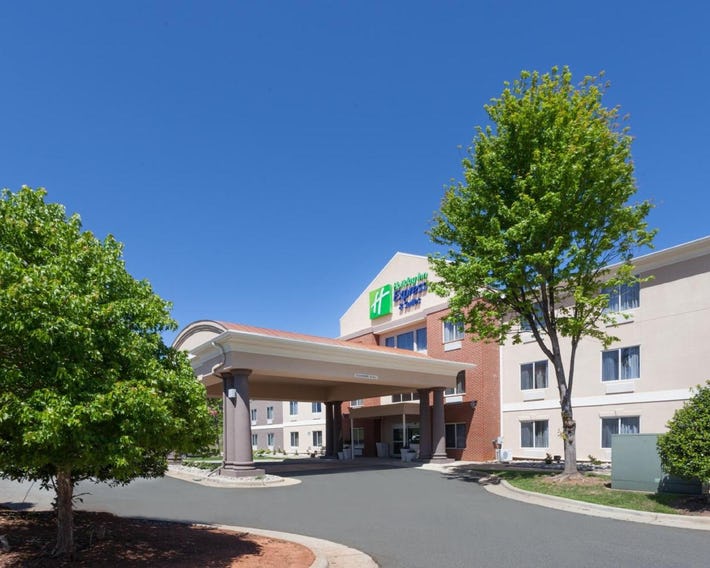 Holiday Inn Express Hotel & Suites Mebane by IHG