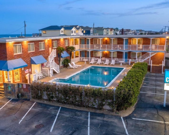 Colonial Inn