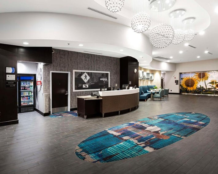 Hampton Inn & Suites Raleigh Downtown