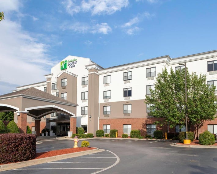 Holiday Inn Express & Suites Roanoke Rapids by IHG