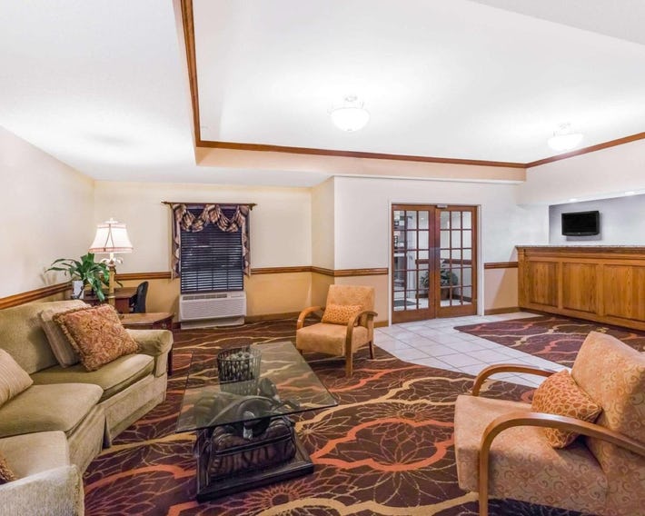 Days Inn by Wyndham Shallotte