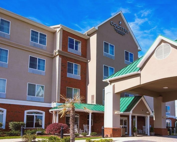 Country Inn & Suites by Radisson, Wilson, NC