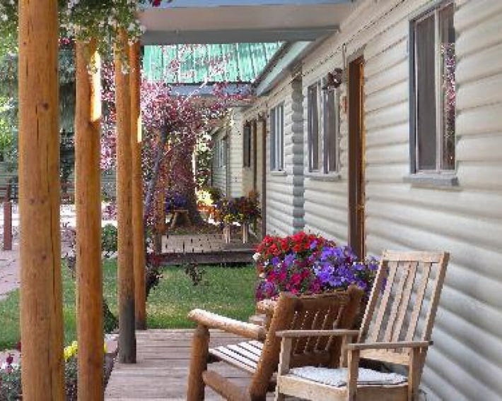 Redstone Cliffs Lodge