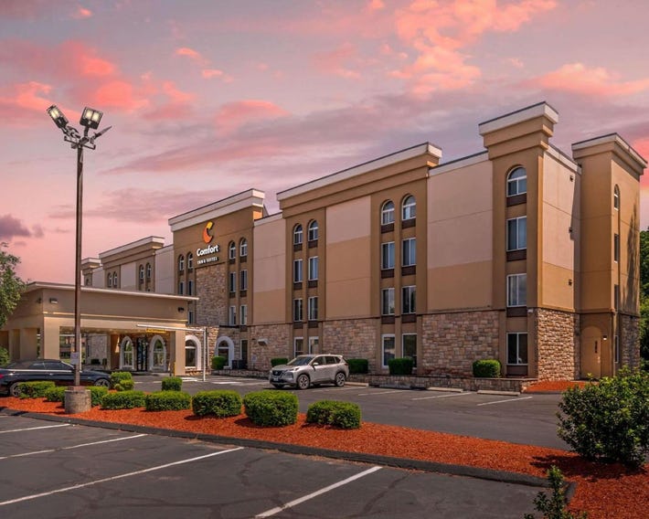 Comfort Inn & Suites East Hartford - Hartford
