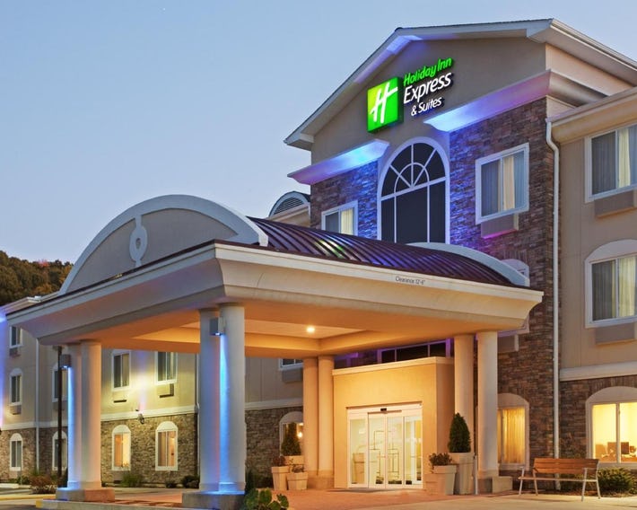 Holiday Inn Express & Suites Meriden