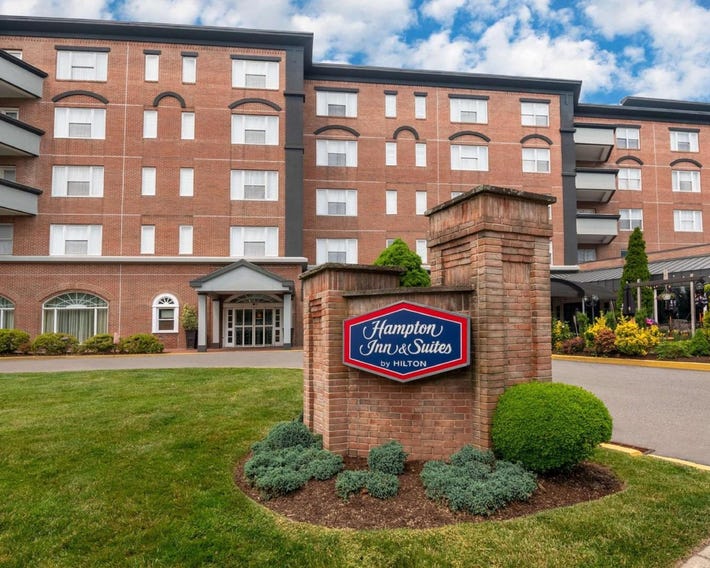 Hampton Inn & Suites Stamford