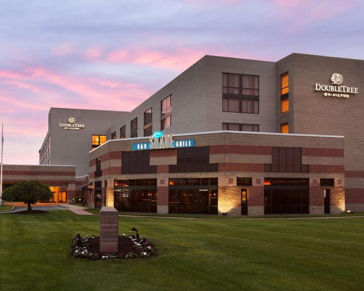 DoubleTree by Hilton Hotel Hartford-Bradley Airport