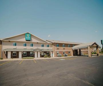 Quality Inn & Suites Watertown near Prairie Lakes Ice Arena