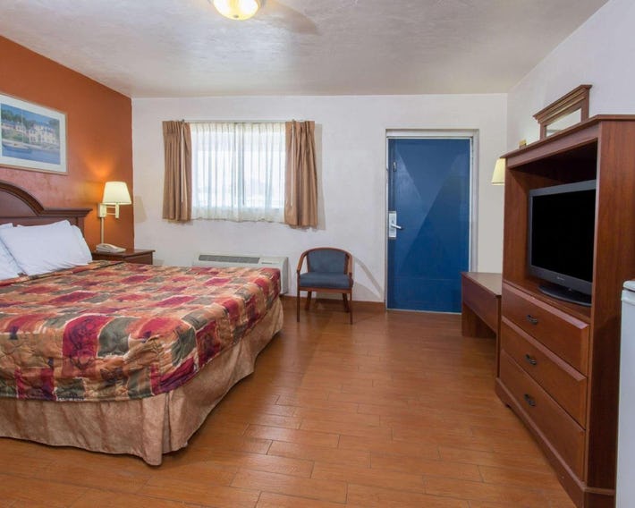 Knights Inn Arcadia