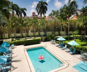 The Boca Raton, Bungalows