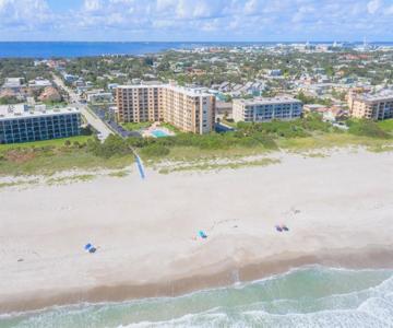 Canaveral Towers - Oceanfront Condos with Pool and Mini Golf by Port Canaveral - Cocoa Beach
