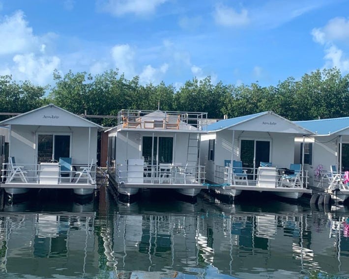 Aqua Lodges At Hurricane Hole Marina