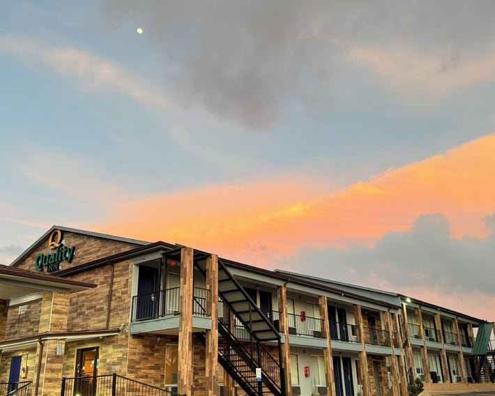 Super 8 by Wyndham Crestview