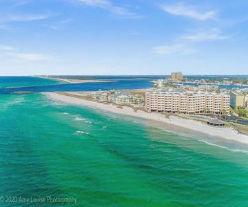 Jetty East Condominiums