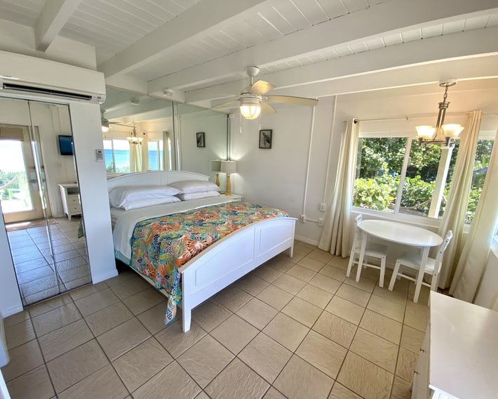 The Pearl Beach Inn
