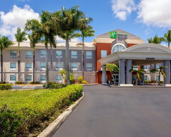 Holiday Inn Express & Suites Florida City-Gateway To Keys by IHG