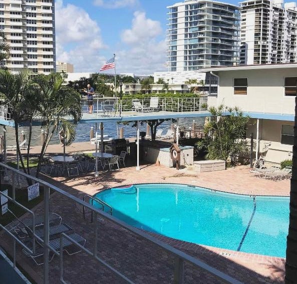 Holiday Isle Yacht Club