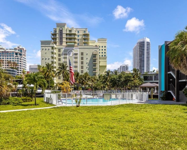 Designer River View Apartments