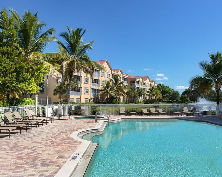 9463BELLALAGO241BLWCO - Bella Lago 241