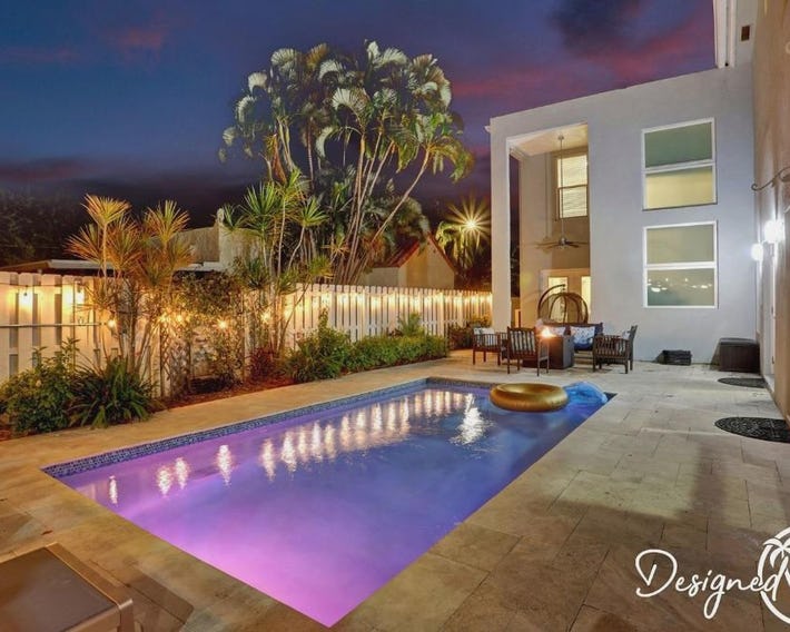 Spacious 5BR home w heated pool fire pit