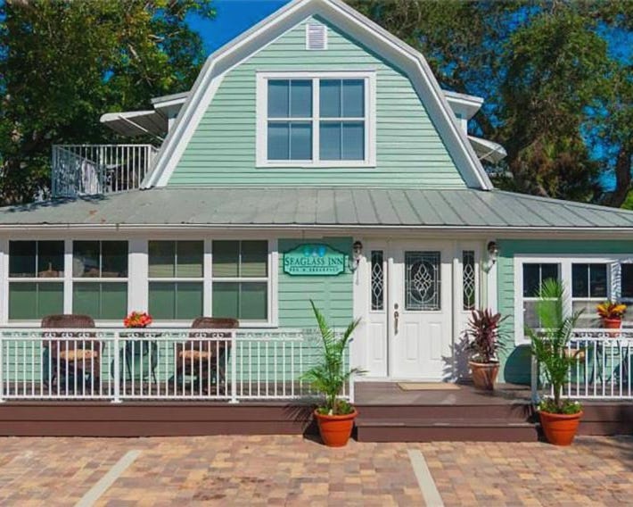 SeaGlass Inn