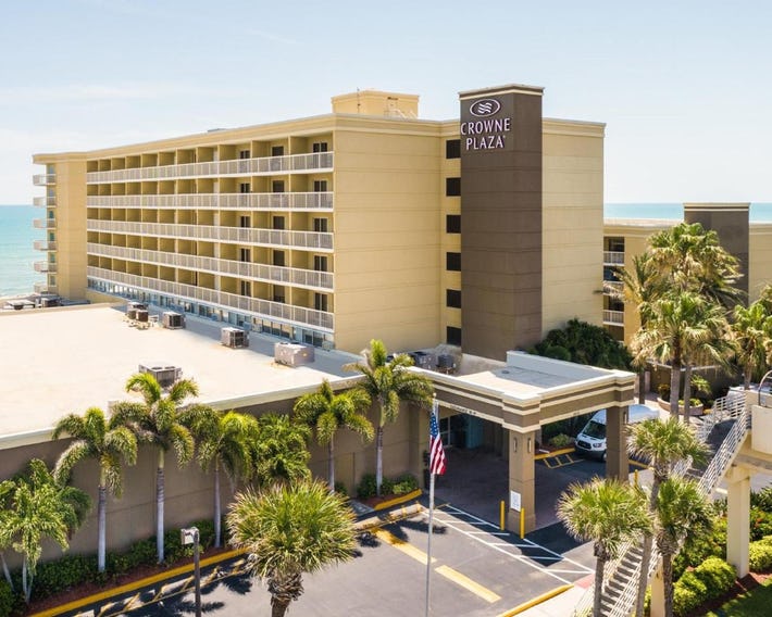 Crowne Plaza Melbourne-Oceanfront by IHG