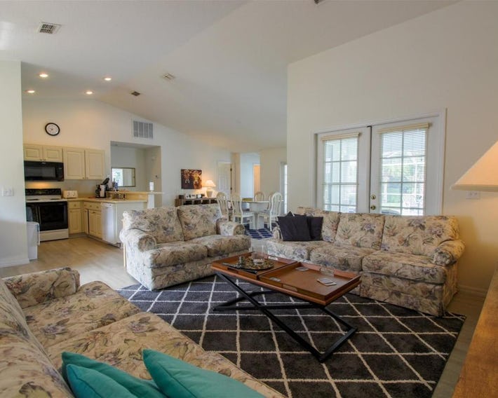 Luxury 2BR-3BA Pool Villa and 20 Min to WEC- Ocala