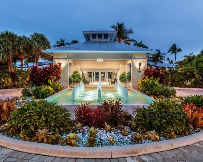 Islander Resort