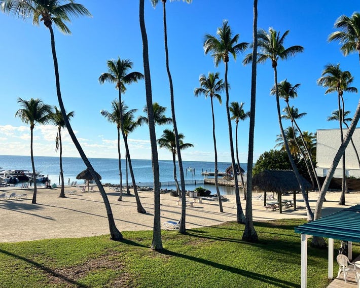 Breezy Palms Resort