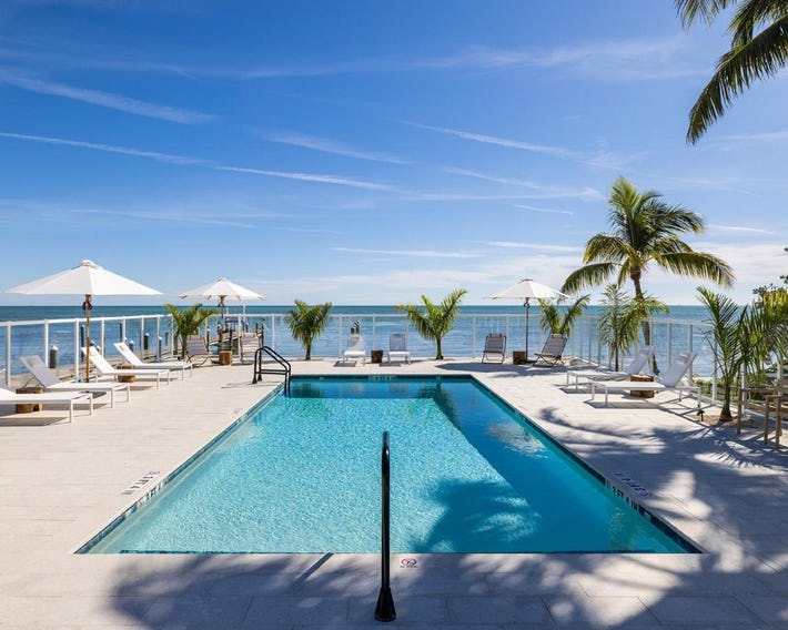 Pines & Palms Resort